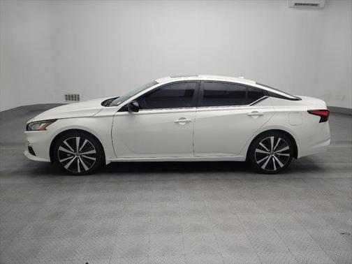 2021 Nissan Altima SR FWD