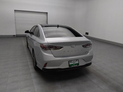 2019 Hyundai SONATA Hybrid Limited
