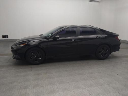Phantom Black 2022 Hyundai ELANTRA SEL