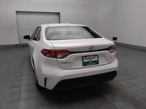 Ice Cap 2024 Toyota Corolla LE