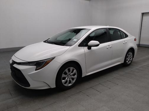 Ice Cap 2024 Toyota Corolla LE