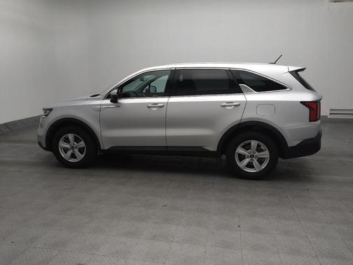 Sparkling Silver 2022 Kia Sorento LX