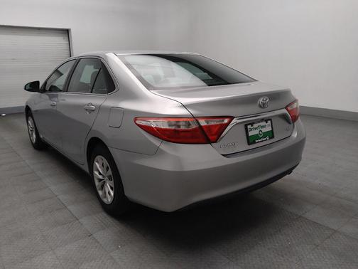Celestial Silver Metallic 2017 Toyota Camry LE