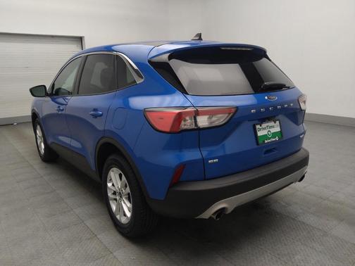 Velocity Blue Metallic 2020 Ford Escape SE