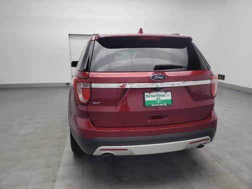 Red 2017 Ford Explorer XLT