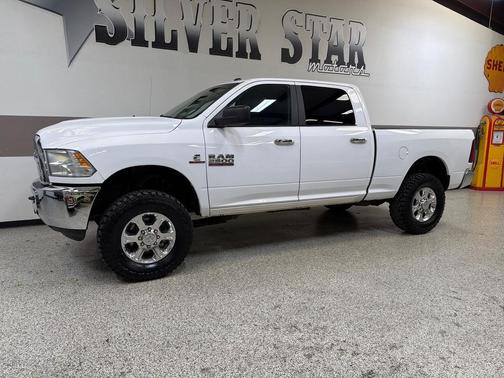 2017 RAM 2500 SLT Crew Cab 4x4 6'4' Box