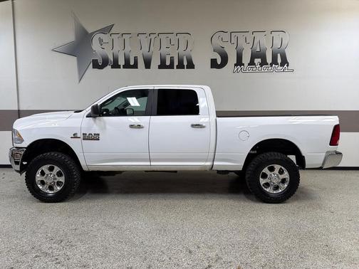 2017 RAM 2500 SLT Crew Cab 4x4 6'4' Box