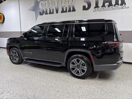 2022 Jeep Wagoneer Series III 4x4