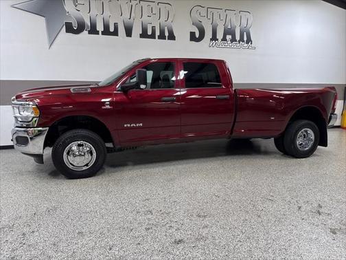 2022 RAM 3500 Tradesman Crew Cab 4x4 8' Box