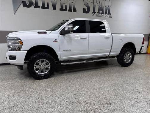 2023 RAM 2500 Laramie Crew Cab 4x4 6'4' Box