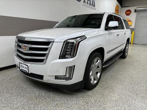 2016 Cadillac Escalade ESV Luxury