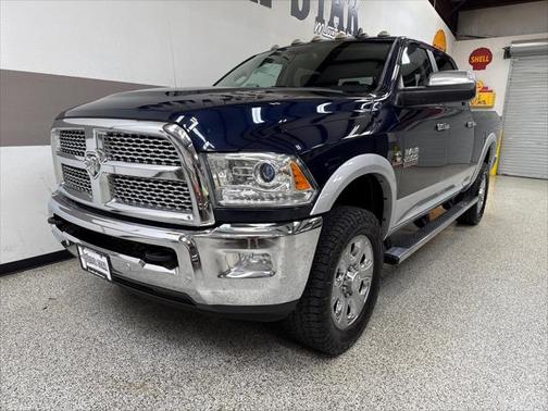2018 RAM 2500 Laramie Crew Cab 4x4 6'4' Box