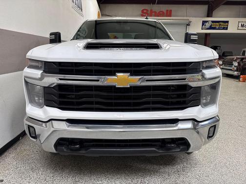 2024 Chevrolet Silverado 2500 LT