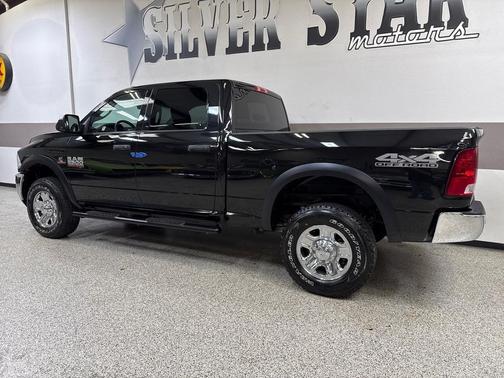 2018 RAM 2500 Tradesman Crew Cab 4x4 6'4' Box