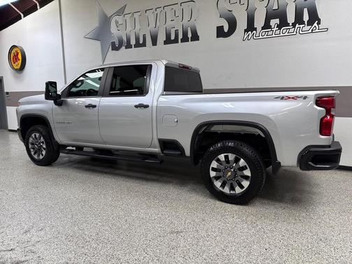 2022 Chevrolet Silverado 2500 Custom