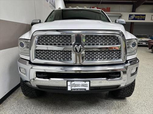 2018 RAM 2500 Laramie Crew Cab 4x4 6'4' Box