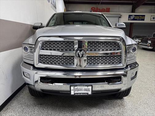 2018 RAM 2500 Laramie Crew Cab 4x4 8' Box