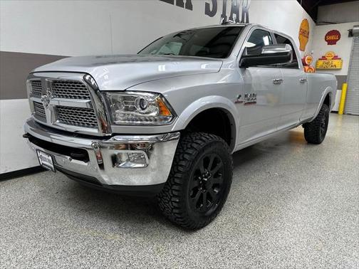 2018 RAM 2500 Laramie Crew Cab 4x4 8' Box