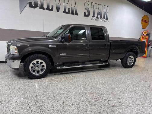 2005 Ford F-350 XLT Crew Cab Super Duty