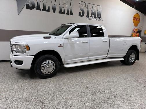 Bright White Clearcoat 2020 RAM 3500 Big Horn Crew Cab 4x2 8' Box