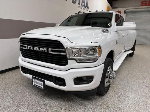 Bright White Clearcoat 2020 RAM 3500 Big Horn Crew Cab 4x2 8' Box