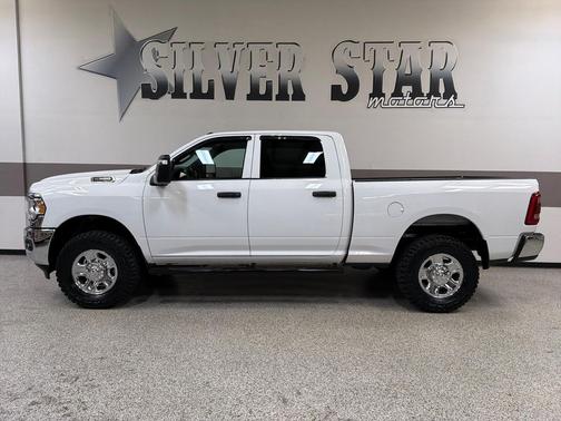 Bright White Clearcoat 2023 RAM 2500 Tradesman Crew Cab 4x4 6'4' Box
