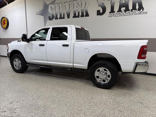Bright White Clearcoat 2023 RAM 2500 Tradesman Crew Cab 4x4 6'4' Box