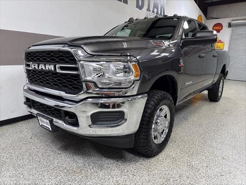 2021 RAM 2500 Tradesman Crew Cab 4x4 6'4' Box