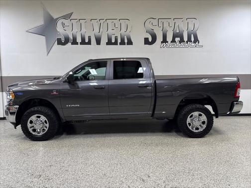 2021 RAM 2500 Tradesman Crew Cab 4x4 6'4' Box