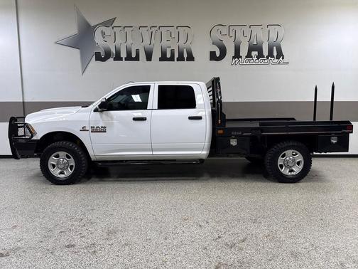 2017 RAM 3500 Tradesman Crew Cab 4x4 8' Box