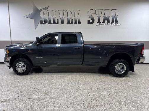 2021 RAM 3500 Big Horn Crew Cab 4x4 8' Box