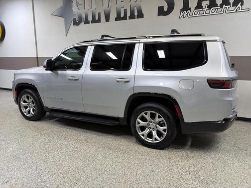 2022 Jeep Wagoneer Series II 4x4