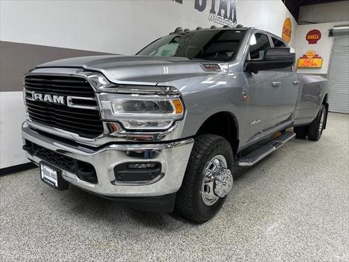 2021 RAM 3500 Big Horn Crew Cab 4x4 8' Box