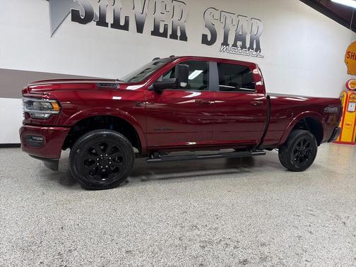 2022 RAM 2500 Laramie Crew Cab 4x4 6'4' Box