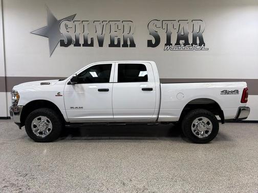 Bright White Clearcoat 2020 RAM 2500 Tradesman Crew Cab 4x4 6'4' Box