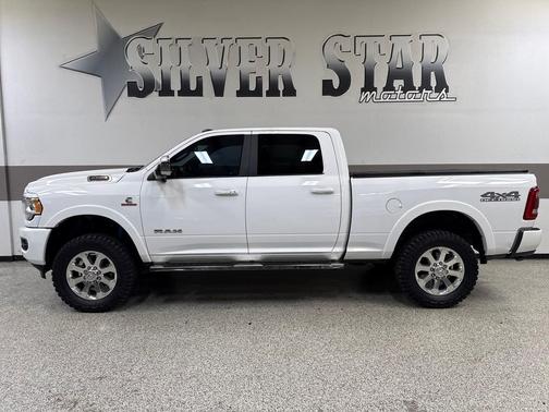 2019 RAM 2500 Laramie Crew Cab 4x4 6'4' Box
