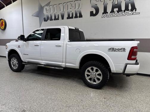 2019 RAM 2500 Laramie Crew Cab 4x4 6'4' Box