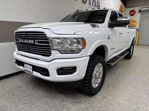 2019 RAM 2500 Laramie Crew Cab 4x4 6'4' Box