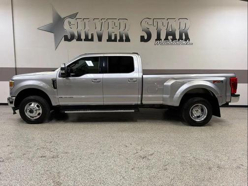 Iconic Silver Metallic 2021 Ford F-350 Lariat