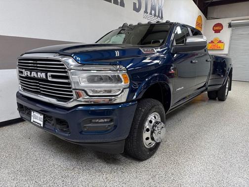 2022 RAM 3500 Laramie Crew Cab 4x4 8' Box