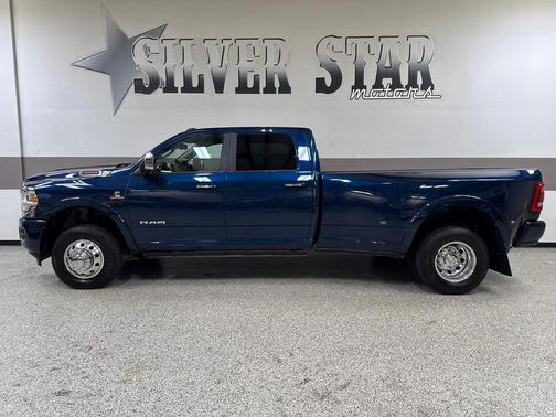 2022 RAM 3500 Laramie Crew Cab 4x4 8' Box