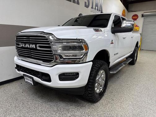 2023 RAM 2500 Laramie Crew Cab 4x4 6'4' Box