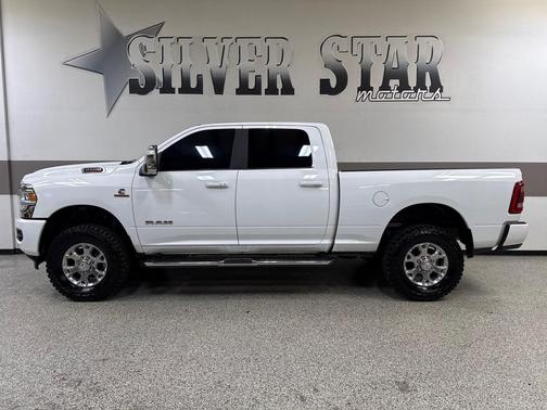 2023 RAM 2500 Laramie Crew Cab 4x4 6'4' Box