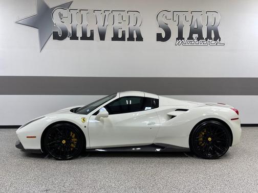 2018 Ferrari 488 Spider Base