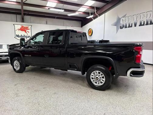 Black 2022 Chevrolet Silverado 2500 LT
