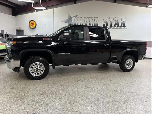 Black 2022 Chevrolet Silverado 2500 LT