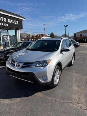 SILVER 2014 Toyota RAV4 XLE