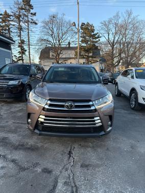 2017 Toyota Highlander Limited Platinum