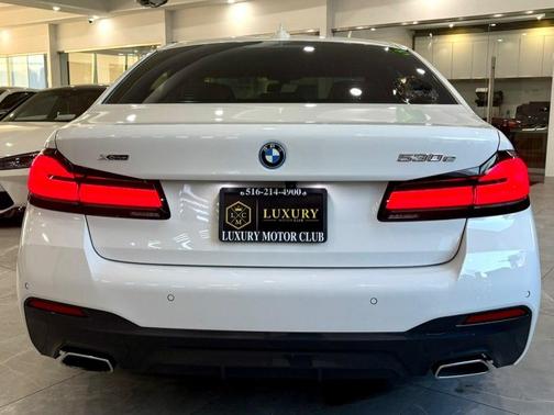 2022 BMW 530e Base
