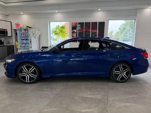 Still Night Pearl 2021 Honda Accord Sport 1.5T